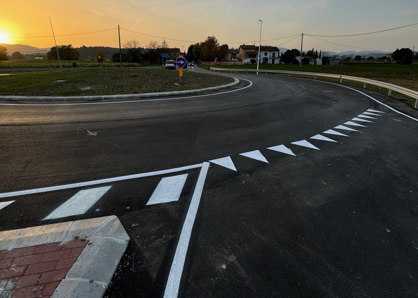 Segnaletica orizzontale su strada