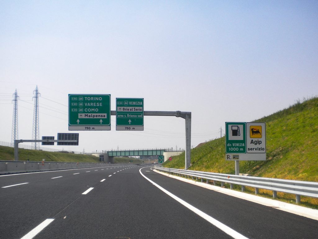 Lavori di segnaletica stradale
